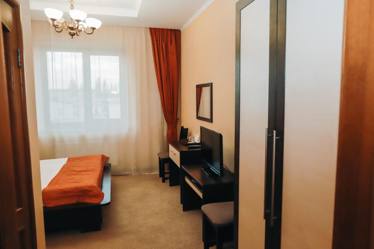 Готель Релакс Korostyshiv Ngoại thất bức ảnh