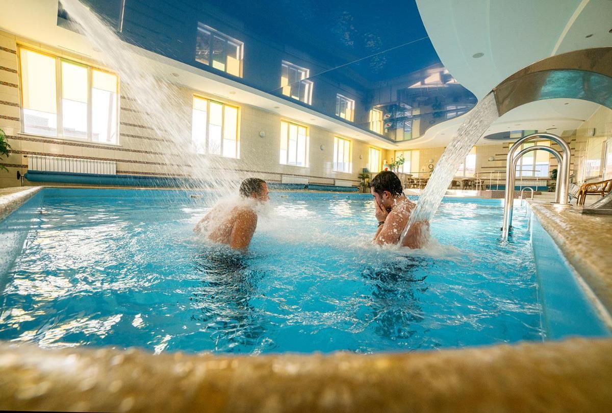 Готель Релакс Korostyshiv Ngoại thất bức ảnh