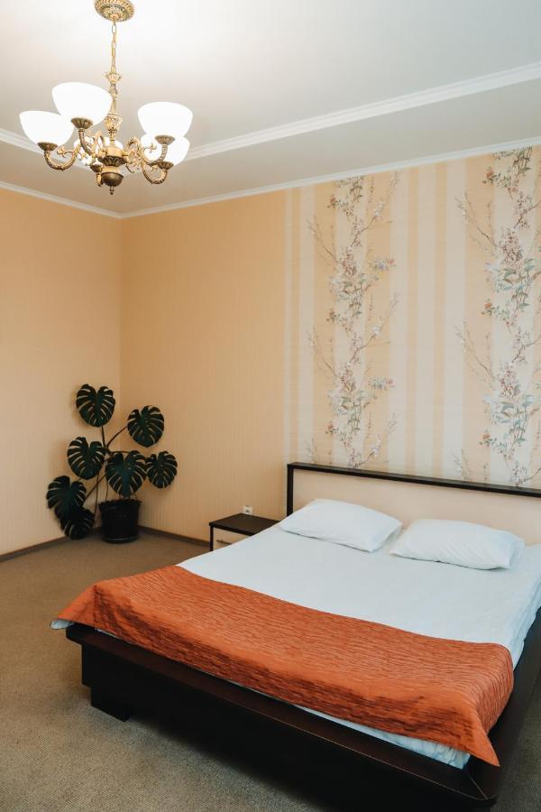 Готель Релакс Korostyshiv Ngoại thất bức ảnh