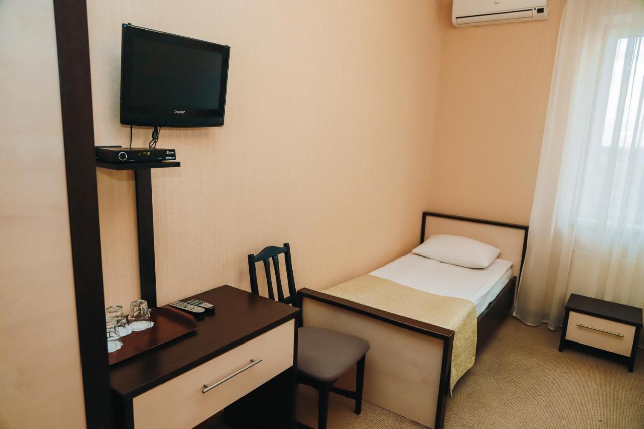 Готель Релакс Korostyshiv Ngoại thất bức ảnh